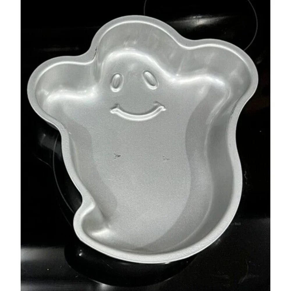 Ghost Cake Pan Mold Halloween Holiday 3D Baking Nonstick Metal Bakers Secret 12